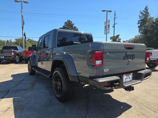 2025 Jeep Gladiator Sport