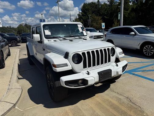 2023 Jeep Gladiator Overland