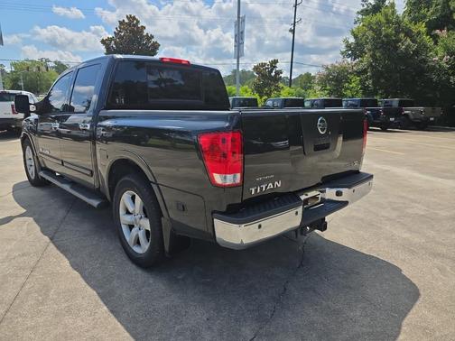 2011 Nissan Titan SL