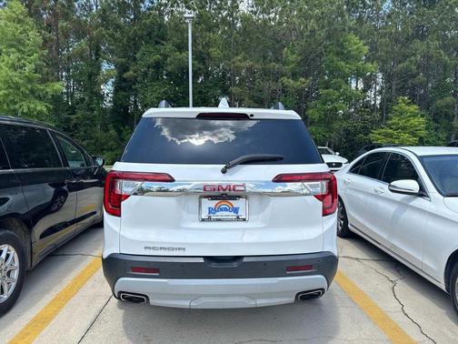2020 GMC Acadia SLT