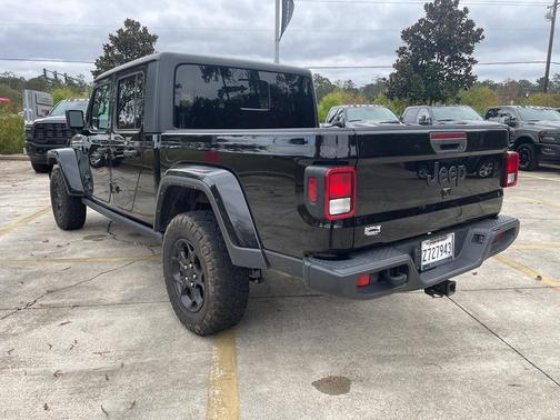 2023 Jeep Gladiator Sport
