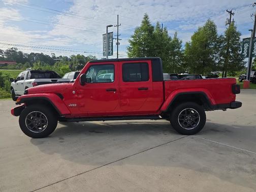 2023 Jeep Gladiator Overland