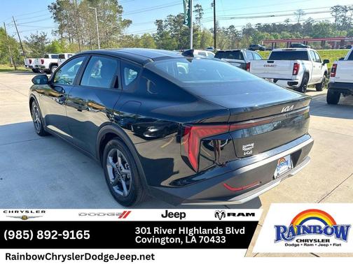 Aurora Black Pearl 2025 Kia K4