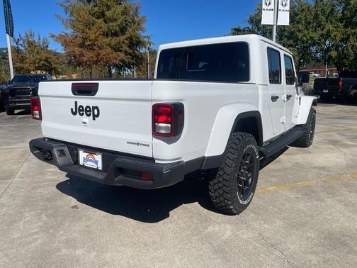 2025 Jeep Gladiator Sport