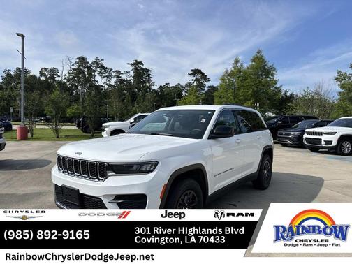 Bright White Clearcoat 2024 Jeep Grand Cherokee Laredo