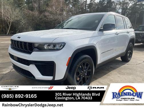 Bright White Clearcoat 2026 Jeep Grand Cherokee Laredo