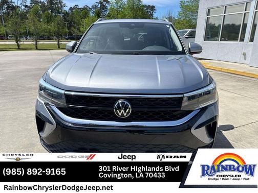 Pyrite Silver Metallic 2022 Volkswagen Taos 1.5T SE