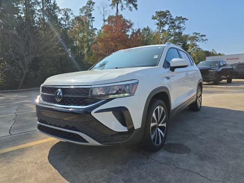 2024 Volkswagen Taos 1.5T SE