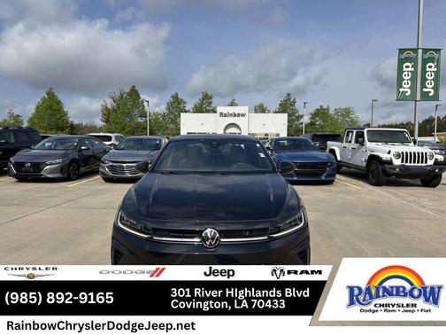 Deep Black Pearl Effect 2025 Volkswagen Jetta 1.5T Sport