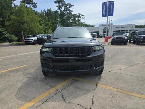 2024 Jeep Grand Cherokee L Laredo