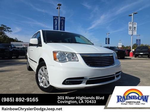 2016 Chrysler Town & Country Touring