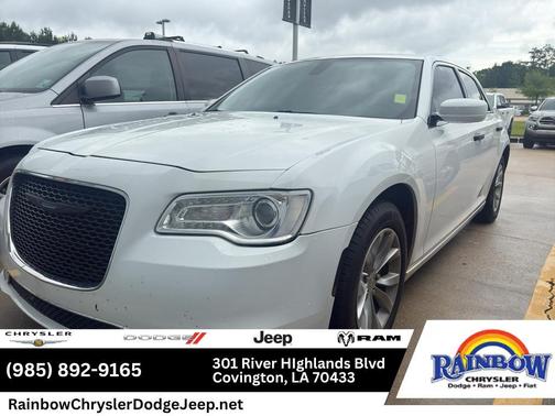 Bright White Clearcoat 2023 Chrysler 300 Touring