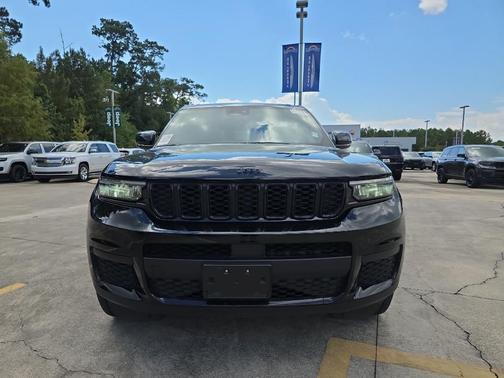 2024 Jeep Grand Cherokee L Laredo