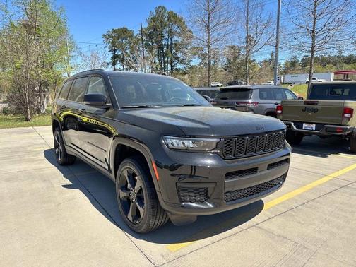 2025 Jeep Grand Cherokee L Laredo
