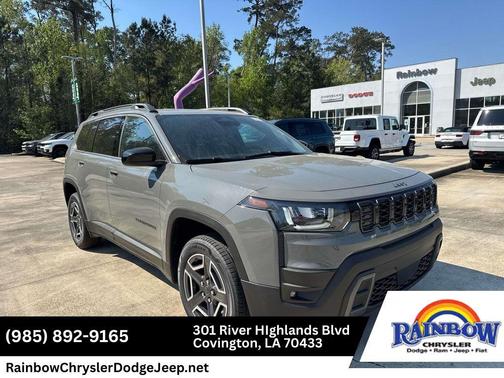 Sting Gray Clearcoat 2026 Jeep Cherokee LAREDO/LIMITED