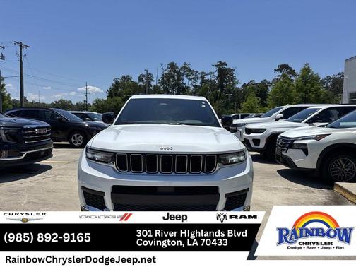 Bright White Clearcoat 2024 Jeep Grand Cherokee L Laredo