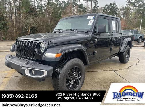 Black Clearcoat 2022 Jeep Gladiator Sport