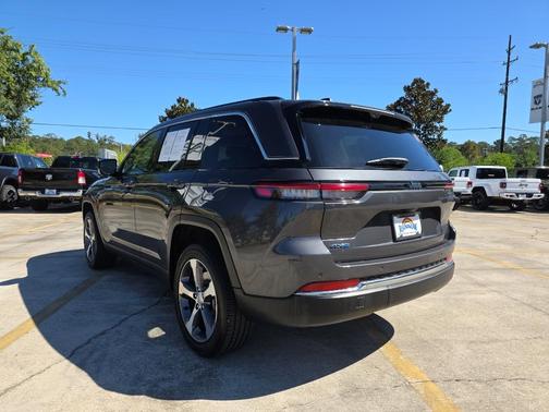 2023 Jeep Grand Cherokee 4xe Base