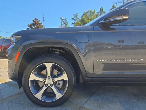 2023 Jeep Grand Cherokee 4xe Base