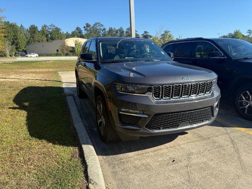 2023 Jeep Grand Cherokee 4xe Base