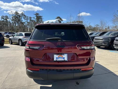 2025 Jeep Grand Cherokee L Laredo