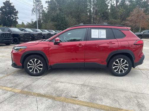 2024 Toyota Corolla Cross Hybrid SE