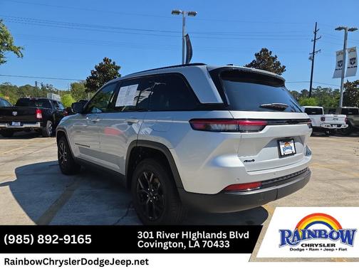 2024 Jeep Grand Cherokee Laredo