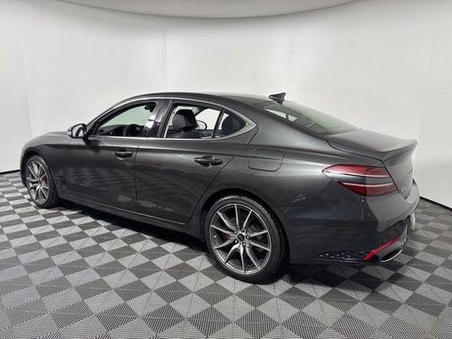 2025 Genesis G70 2.5T