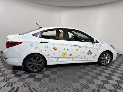 Century White 2012 Hyundai Accent GLS