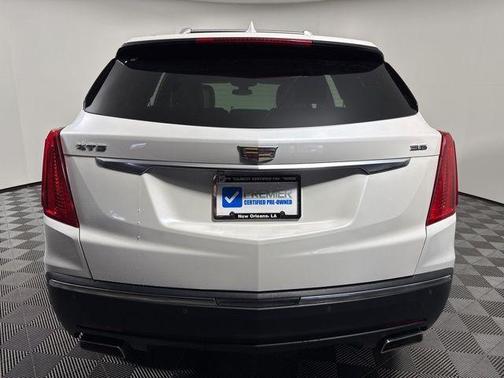 Crystal White Tri-Coat 2019 Cadillac XT5 Luxury