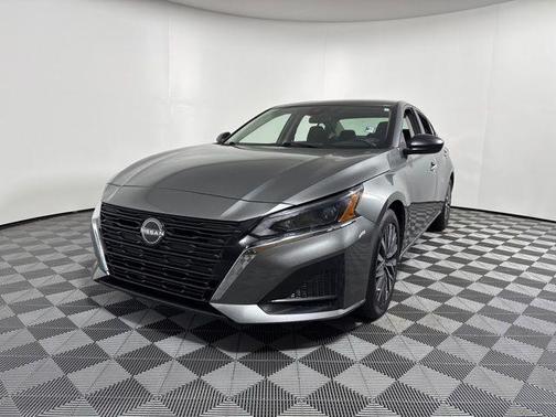 Gun Metallic 2025 Nissan Altima SV