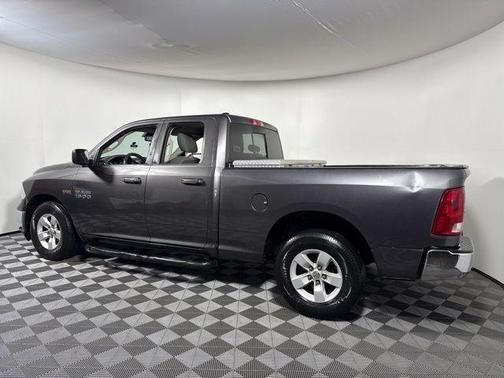 2016 RAM 1500 SLT