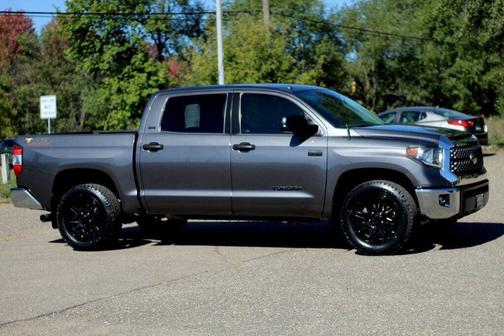 2018 Toyota Tundra SR5
