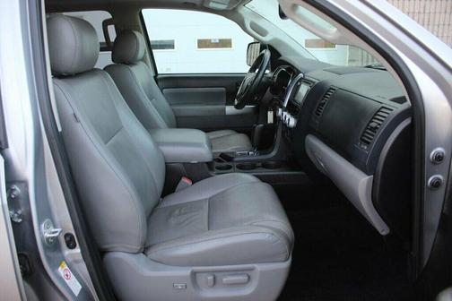 2019 Toyota Sequoia SR5