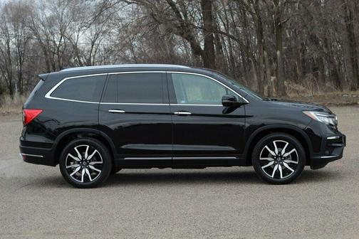 Crystal Black Pearl 2020 Honda Pilot AWD Elite