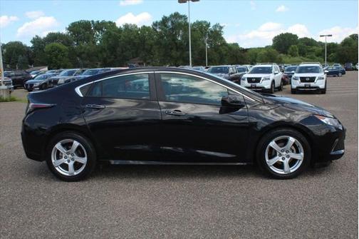 2018 Chevrolet Volt LT