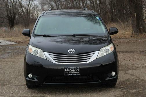 2017 Toyota Sienna XLE Premium