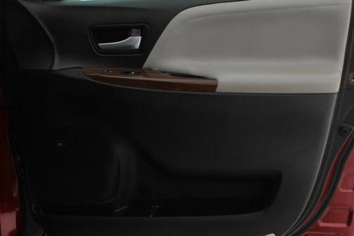 2017 Toyota Sienna Limited