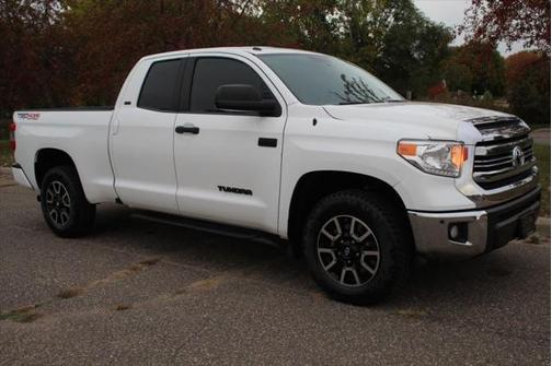 2016 Toyota Tundra SR5