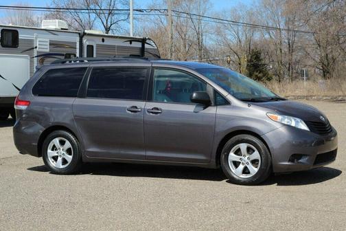 2014 Toyota Sienna LE