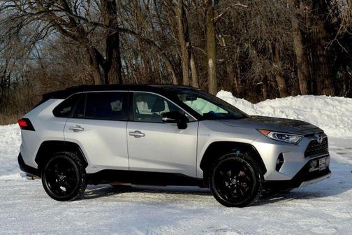 2019 Toyota RAV4 Hybrid SE