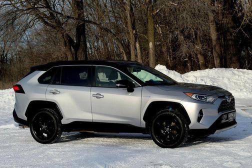 2019 Toyota RAV4 Hybrid SE