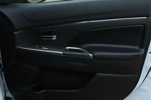 2024 Mitsubishi Outlander Sport SE