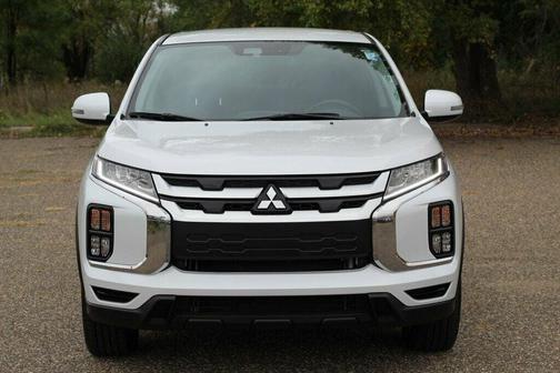 2024 Mitsubishi Outlander Sport SE