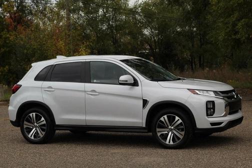 2024 Mitsubishi Outlander Sport SE