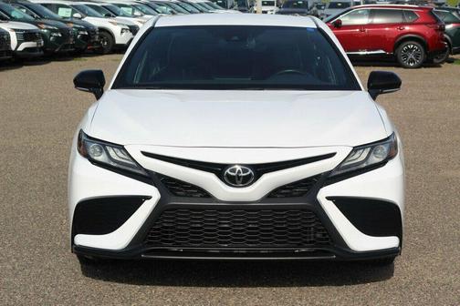 Ice Cap 2023 Toyota Camry SE