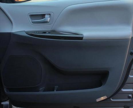 2017 Toyota Sienna XLE Premium