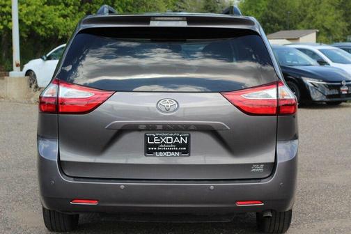 Predawn Gray Mica 2017 Toyota Sienna XLE Premium