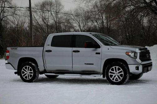 2018 Toyota Tundra SR5
