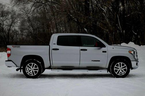 2018 Toyota Tundra SR5